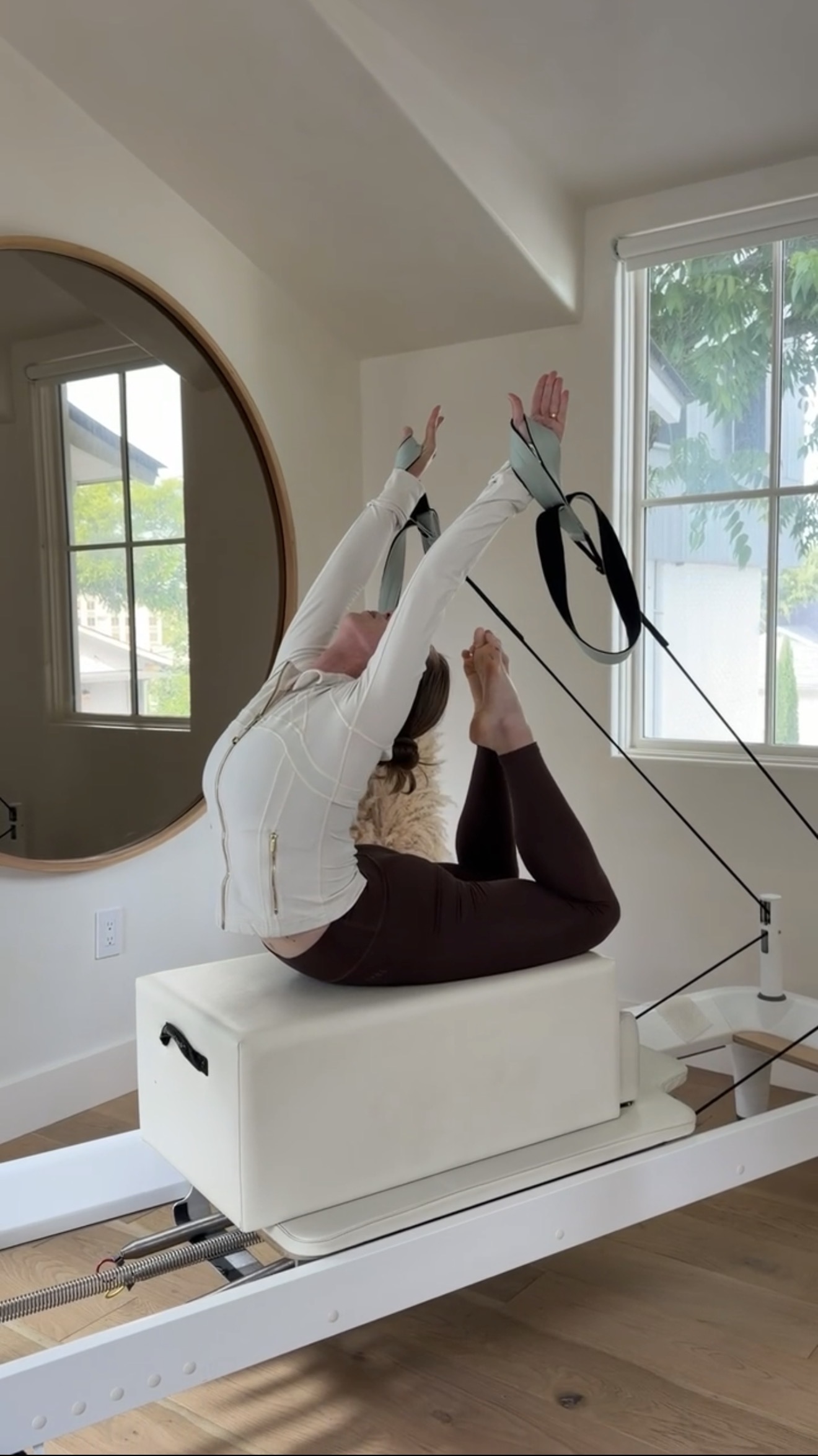 Short box backbend